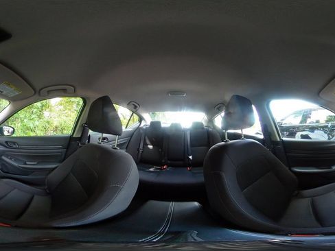 Used 2026 Nissan Altima 2.5 SV FWD image 42