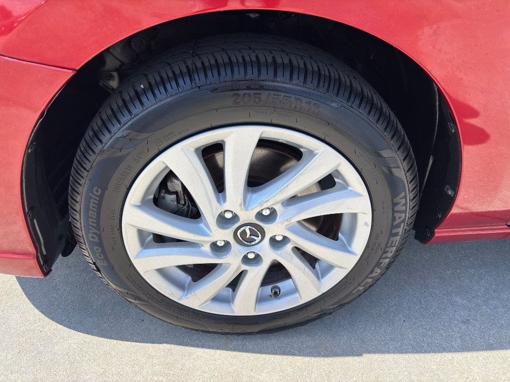 Used 2014 MAZDA MAZDA5 Sport FWD image 11