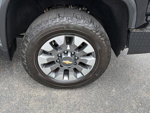 Used 2023 Chevrolet Silverado 2500 Custom w/ Gooseneck/5TH Wheel Package AWD/4WD image 37