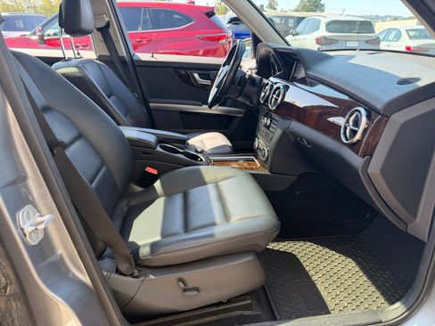 Used 2015 Mercedes-Benz GLK 350 4MATIC image 23