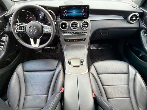 Used 2021 Mercedes-Benz GLC 300 image 16