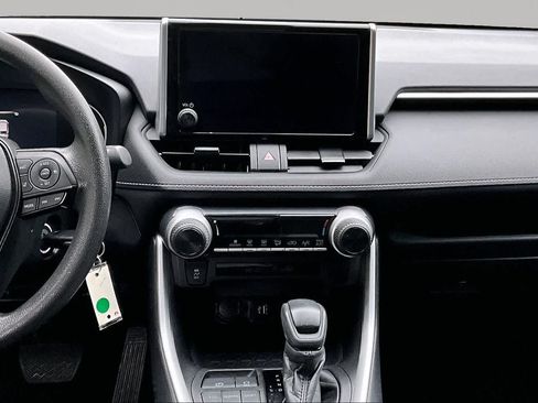 Certified 2023 Toyota RAV4 LE FWD image 7