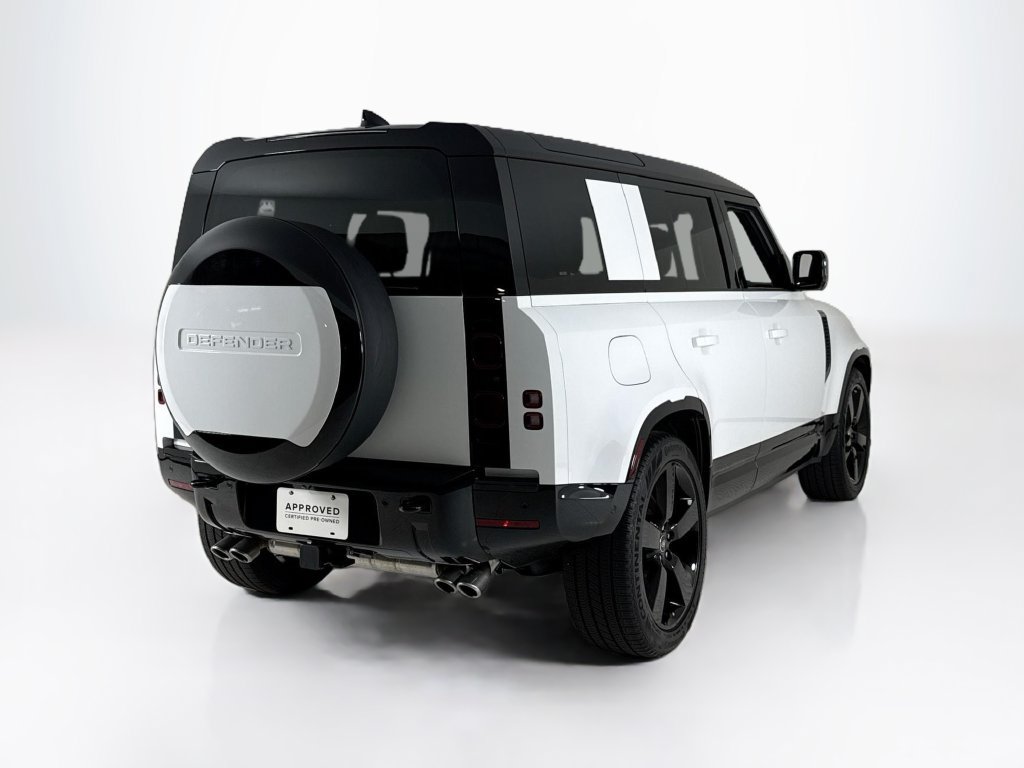 Used 2025 Land Rover Defender 110 X-Dynamic SE AWD/4WD image 5