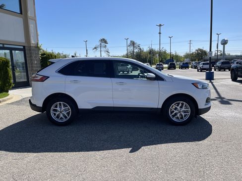 Used 2023 Ford Edge SEL AWD/4WD image 2