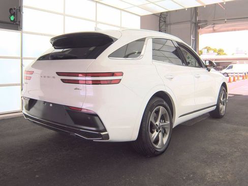Used 2026 Genesis GV70 2.5T image 2
