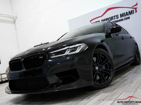 Used 2021 BMW M5 image 2