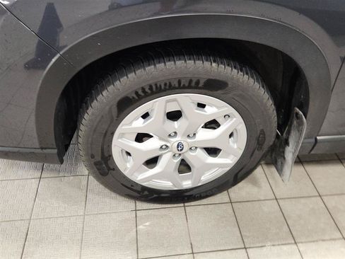Used 2023 Subaru Forester AWD/4WD image 7
