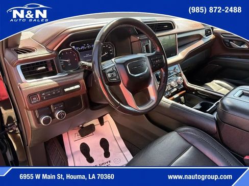 Used 2021 GMC Yukon XL Denali w/ Denali Premium Package RWD image 19