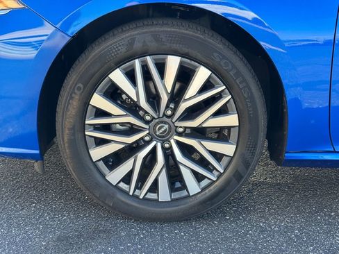 Used 2025 Nissan Altima 2.5 SV FWD image 8