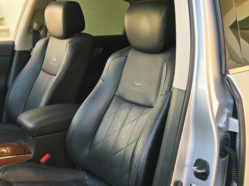 Used 2011 INFINITI FX50 AWD w/ Sport Pkg image 61