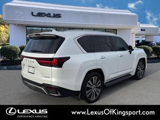 Used 2024 Lexus LX 600 4WD w/ Luxury Package video 4