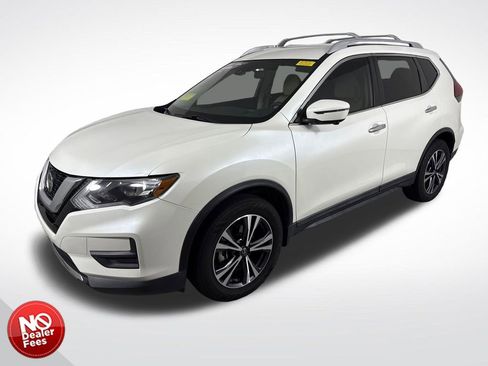 Used 2020 Nissan Rogue SV w/ Premium Package FWD image 8