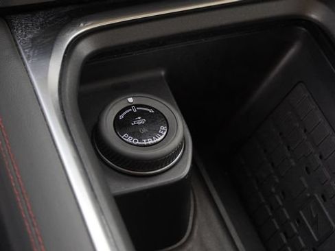 Used 2025 Ford Expedition Active AWD/4WD image 27