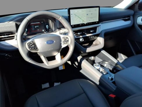 New 2026 Ford Explorer Active w/ Active Comfort Package AWD/4WD image 6