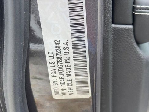 New 2025 Jeep Grand Cherokee L Overland w/ Advanced Protech Group III image 24