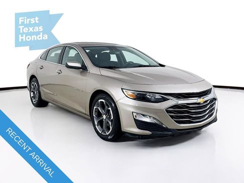 Used 2024 Chevrolet Malibu LT FWD image 1