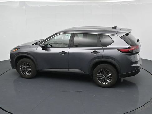 Used 2025 Nissan Rogue S AWD/4WD image 20