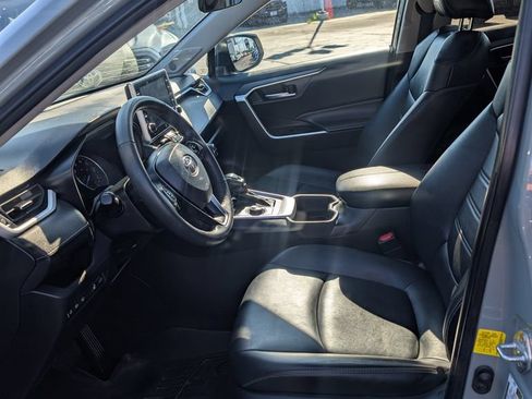 Used 2022 Toyota RAV4 XLE Premium AWD/4WD image 13