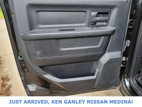Used 2015 RAM 1500 Express AWD/4WD image 17