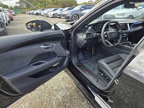 New 2026 Audi S e-tron GT Prestige image 21