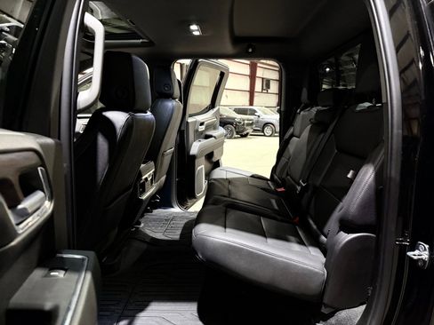 Used 2022 GMC Sierra 1500 SLT w/ SLT Convenience Package image 18