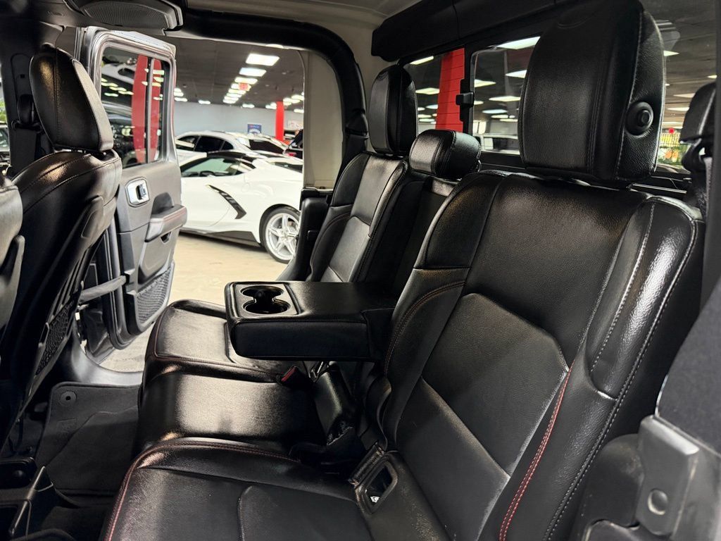Used 2023 Jeep Gladiator Rubicon w/ LED Lighting Group AWD/4WD image 38