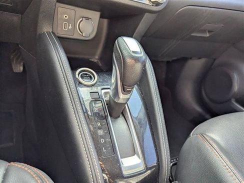 Used 2020 Nissan Kicks SR w/ SR Premium Package FWD image 12