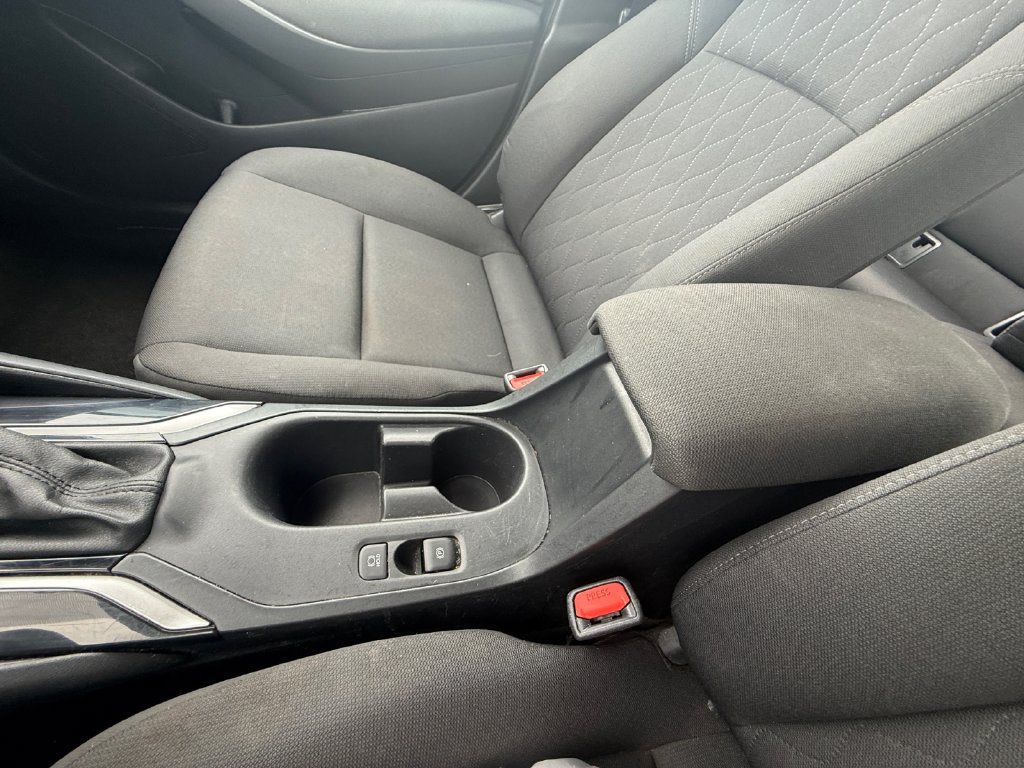 Used 2024 Toyota Corolla LE FWD image 31