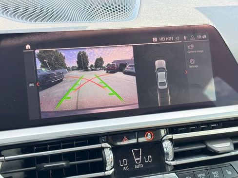Used 2020 BMW 330i Sedan w/ Premium Package RWD image 17