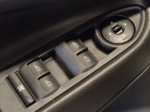 Used 2018 Ford Escape SE w/ SE Sync 3 Package FWD image 27