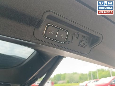 Used 2020 Ford Explorer XLT w/ Equipment Group 202A AWD/4WD image 25