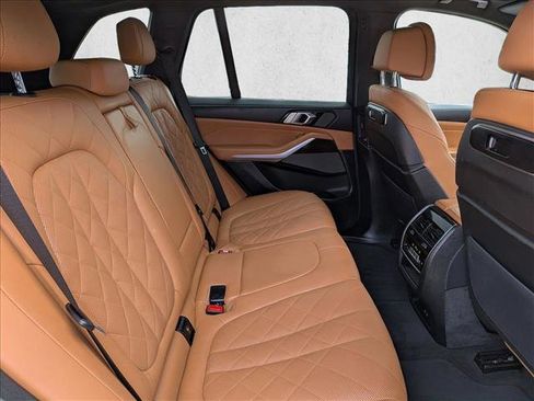 Used 2025 BMW X5 xDrive40i image 21