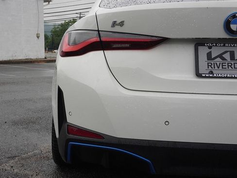 Used 2023 BMW i4 eDrive40 RWD image 16