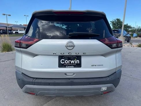 Used 2023 Nissan Rogue SV AWD/4WD image 8