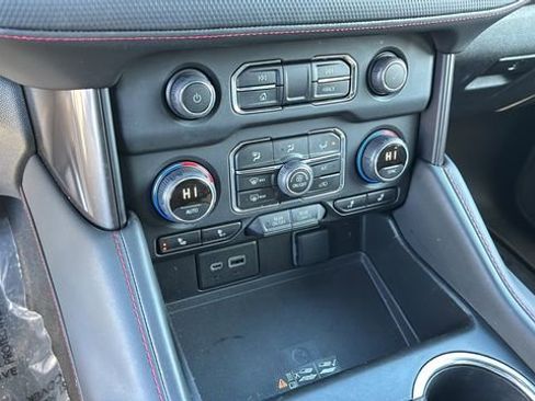 Used 2023 Chevrolet Suburban RST w/ Sport Performance Package image 30