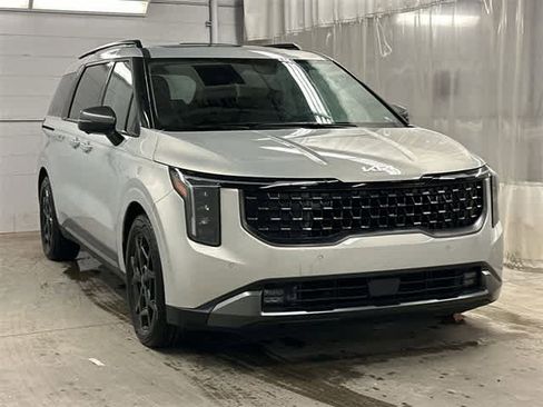 Used 2025 Kia Carnival SX image 23