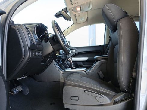 Used 2022 Chevrolet Colorado LT w/ LT Convenience Package image 20