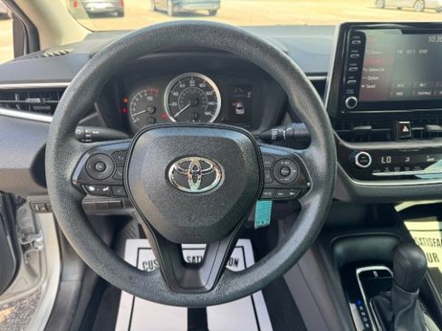 Used 2020 Toyota Corolla LE image 14