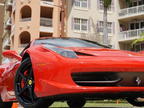 Used 2010 Ferrari 458 Italia Coupe RWD image 23
