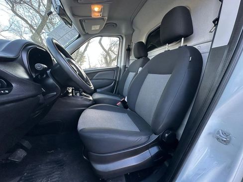 Used 2021 RAM ProMaster City Tradesman image 10