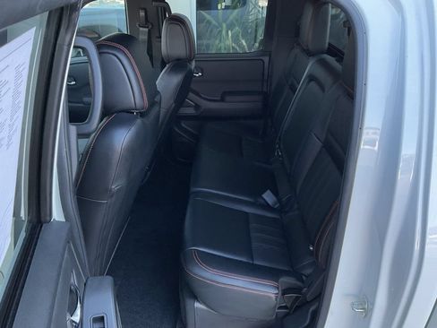 Used 2023 Nissan Frontier PRO-4X w/ Pro-4X Premium Package AWD/4WD image 21