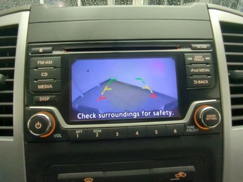 Used 2018 Nissan Frontier S image 16