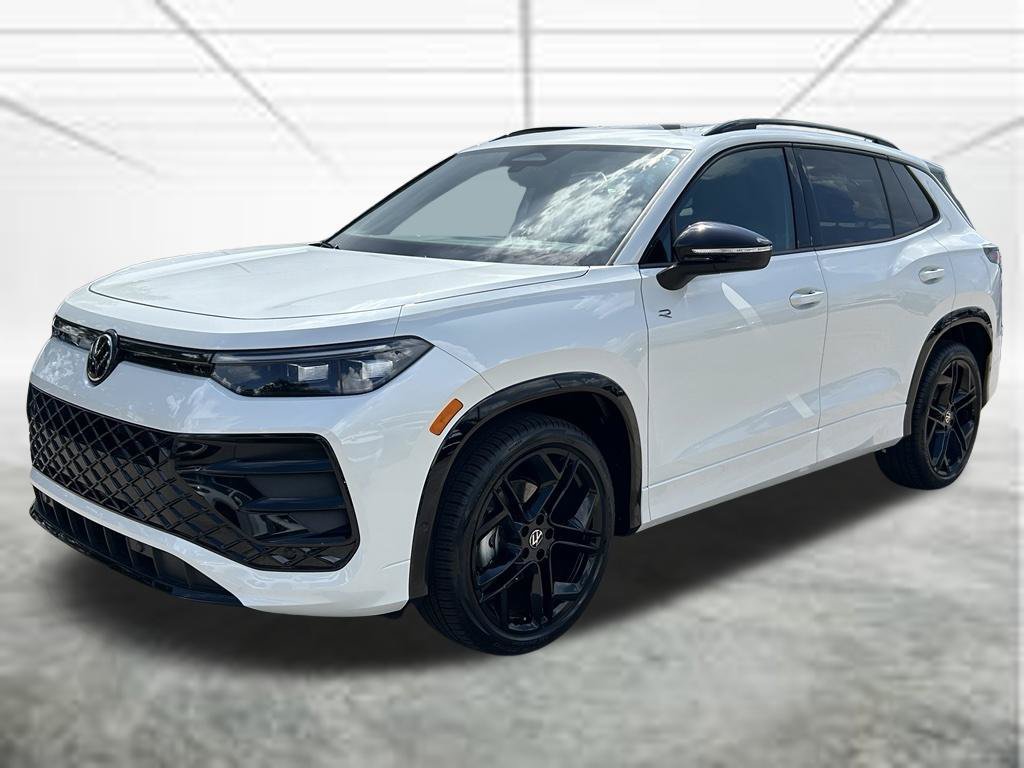 New 2026 Volkswagen Tiguan SE R-Line FWD image 2