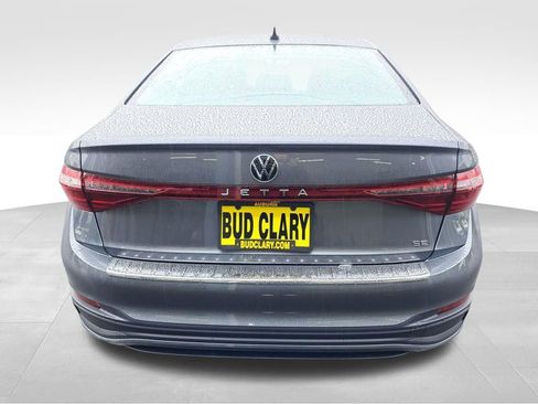 New 2026 Volkswagen Jetta SE FWD image 4