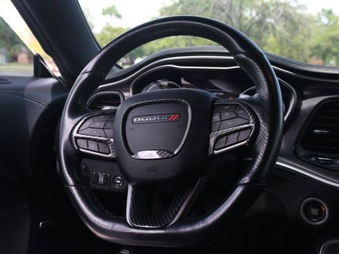Used 2020 Dodge Challenger R/T Scat Pack RWD image 8