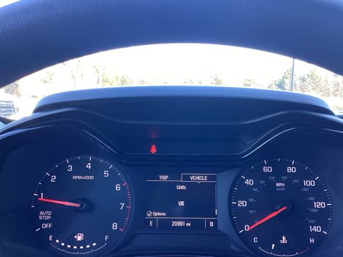 Used 2025 Chevrolet Trax LS image 7