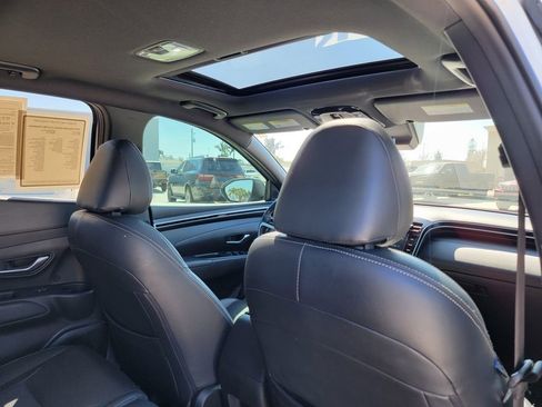 Used 2022 Hyundai Santa Cruz SEL Premium image 18