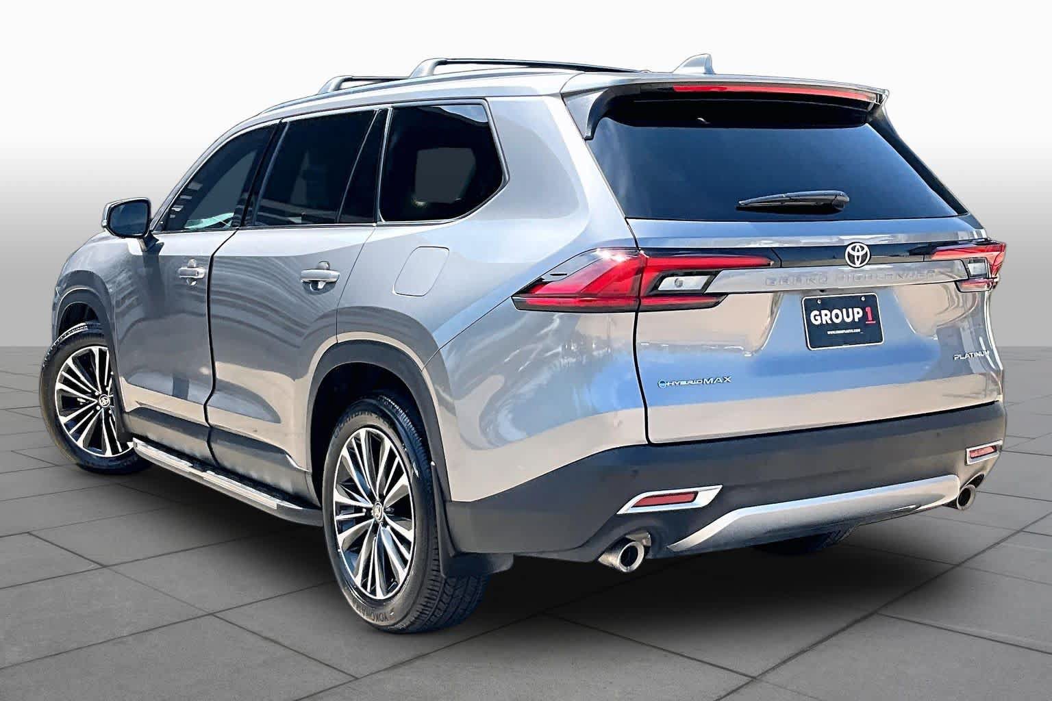 Used 2026 Toyota Grand Highlander AWD Hybrid image 12