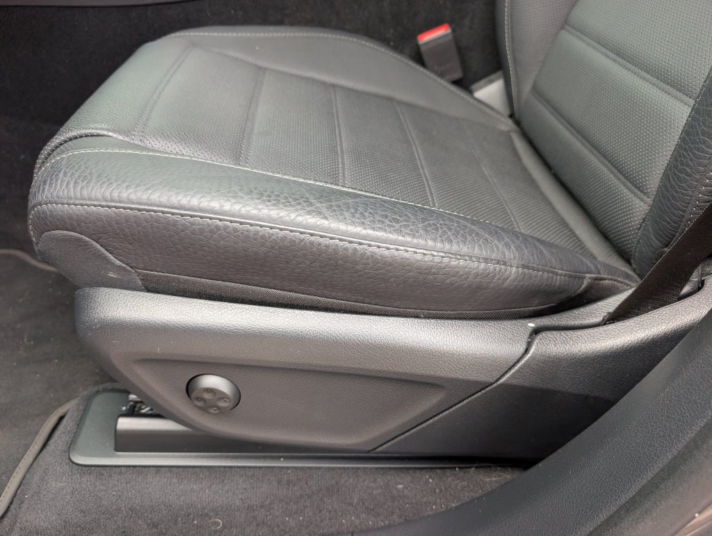 Used 2025 Mercedes-Benz GLE 580 4MATIC image 24