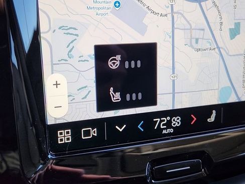 Certified 2025 Volvo XC60 B5 Core w/ Climate Package image 22